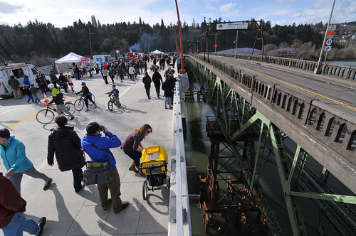 Sellwood Bridge opening celebration-17.jpg