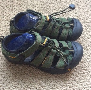 KEEN-NEWPORT-H2-SANDALS-YOUTH-Size-2-Machine-Wash-Toe-Cap-Waterproof ...