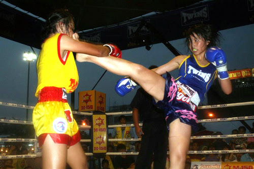ムエタイ 天才ムエタイ少女 伊藤紗弥が豪雨の決戦 タイで2勝目 Efight イーファイト 格闘技情報を毎日配信