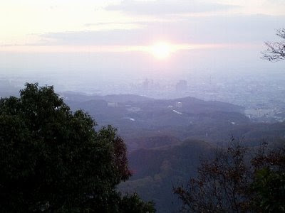 H24 12 9 日の出を狙って高尾山へ