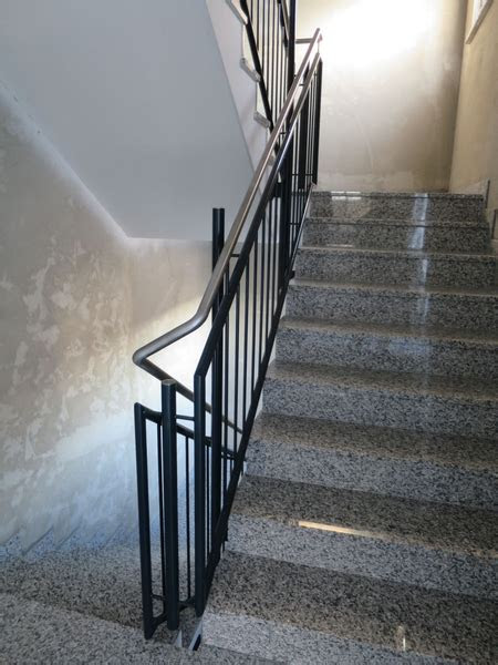 individuell gefertigte treppen treppengelaender und handlaeufe