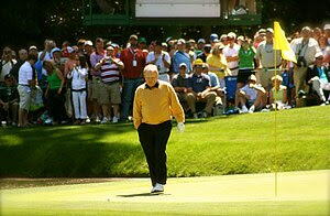 Jack Nicklaus walks up to his ball on the 9th ...