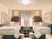 Baru 32+ Pink And Gold Dorm Room