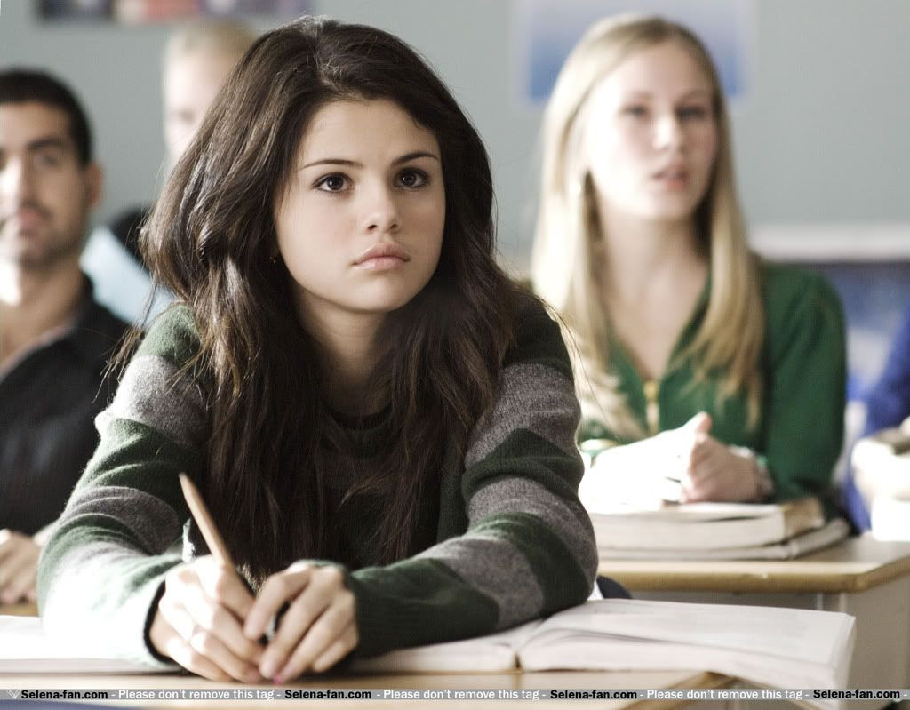 Fotos: Beso de Selena Gomez y