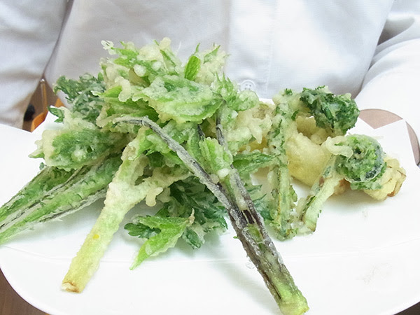 17春 山菜天ぷら始めました 緑の花そば館
