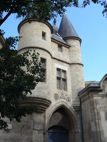 rue des archives.jpg