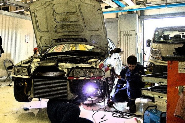 Officina Meccanica by efilpera http://ift.tt/1MLbNZO