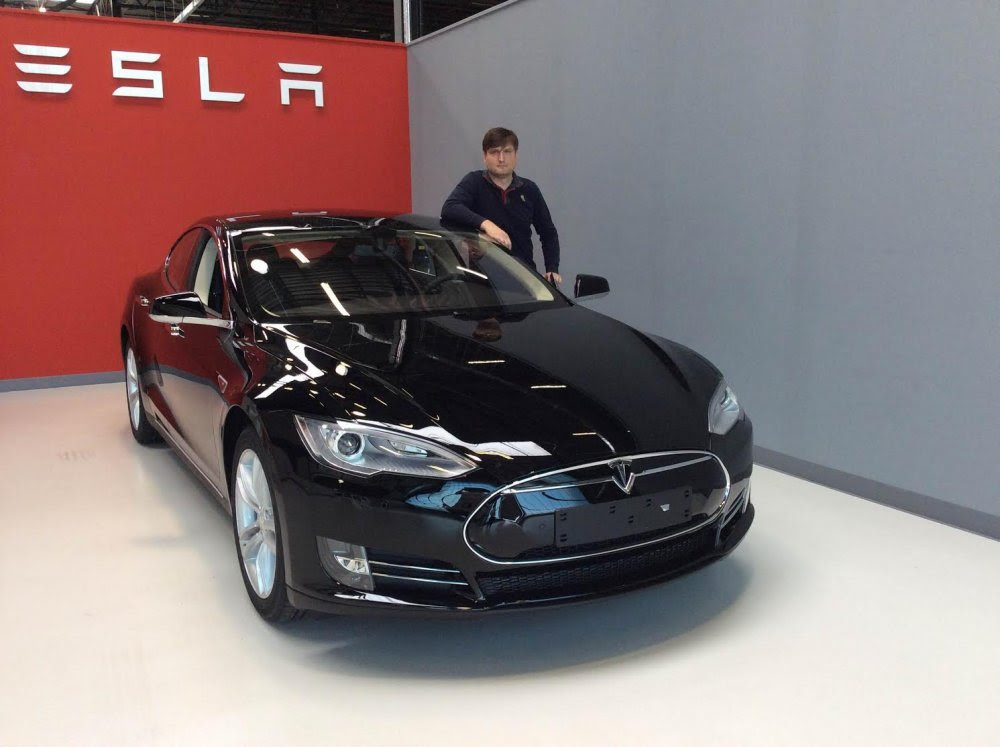 fee tesla model s