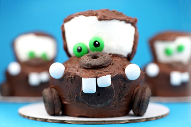  40 cool, eye catching and crazy yummy cupcake designs