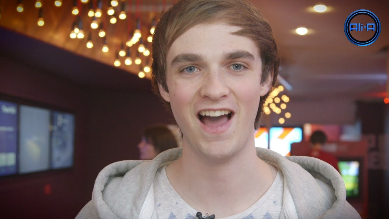 Ali A Eurogamer COD Ghosts London Filming YouTube Ali A Eurogamer COD Ghosts London Filming YouTube