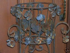 Victorian plant stand: top part