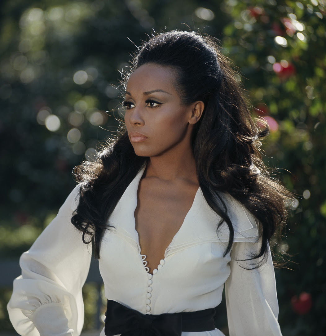 50 Stunningly Beautiful Actresses From The '50s, '60s, and ...