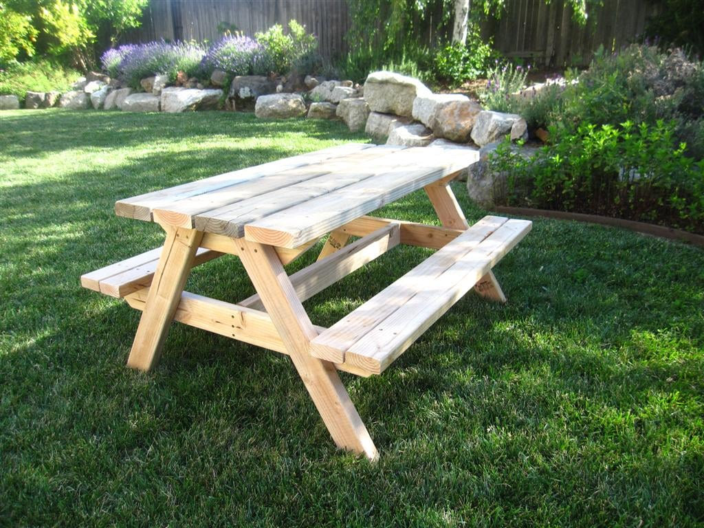 Ana White Bigger Kids Picnic Table - DIY Projects