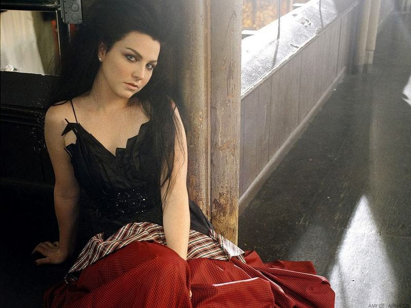 Amy Lee Evanescence Frontman