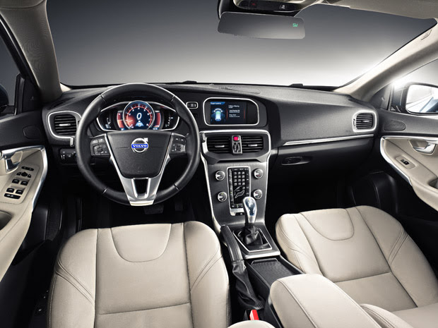 Volvo V40 (Foto: Divulgação)