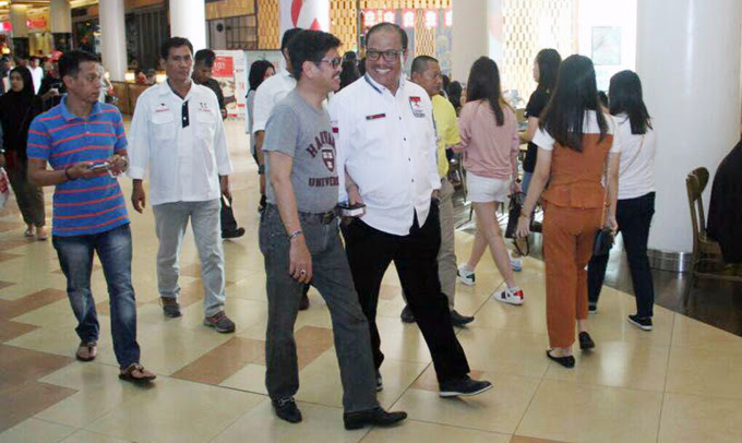 Dipecat dari Hanura, Obama Makin Lengket Dengan IYL 