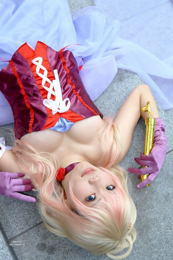 Cute Cosplay Girl (32 pics)