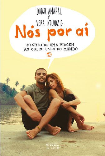 A. está a ler...
