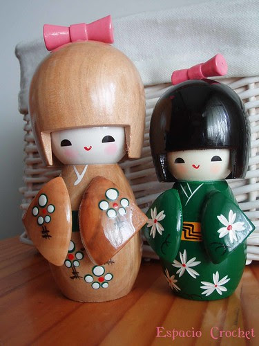 kokeshis
