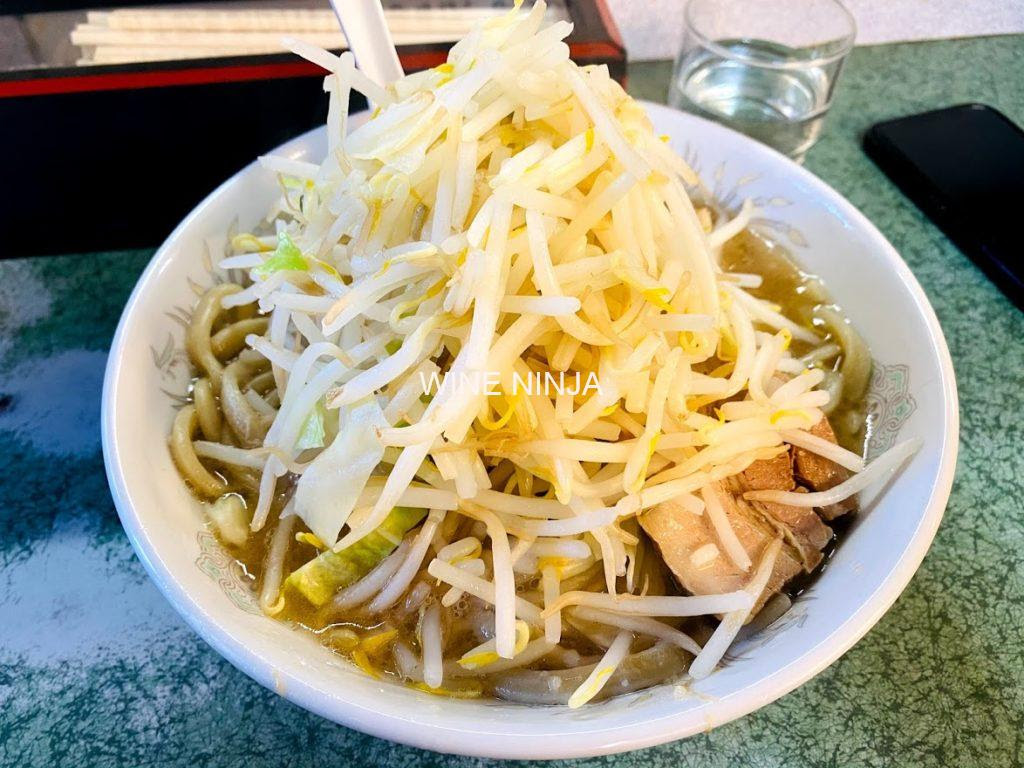 食べ歩き ラーメン二郎 新宿小滝橋通り店 西武新宿 ラーメン 7点 ワイン忍者