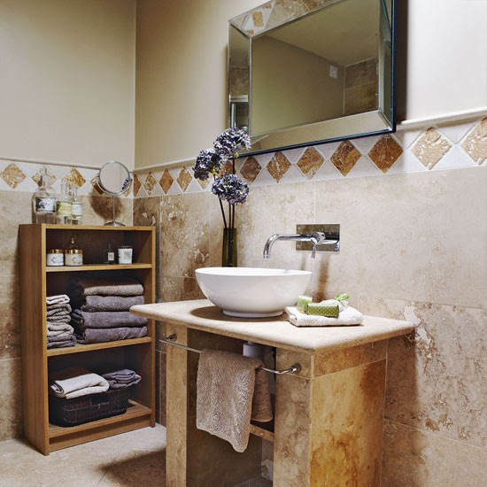 Bathroom-country-Country-Homes--Interiors