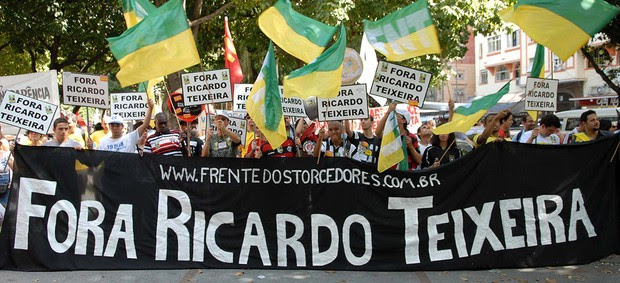 protesto fora ricardo teixeira fifa (Foto: Alexandre Durão / Globoesporte.com)