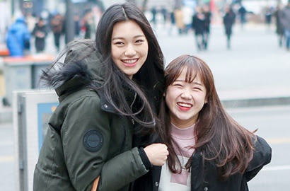 Netter malah menyebut Fantagio media play usai merilis pernyataan, Terkait keberangkatan Yoojung dan Doyeon ke Amerika http://ift.tt/20kt43r - Berita Terkini Fantagio Terbaru Hari Ini -Mantan personel IOI yang bernaung di bawah Fantagio, Choi Yoojung dan Kim Doyeon, sempat dikabarkan akan menjalani training di Amerika. Hal ini dilakukan dmei memantapkan debut mereka bersama girl grup baru Fantagio. 