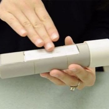Hollow Flashlight Runs on Your Body Heat