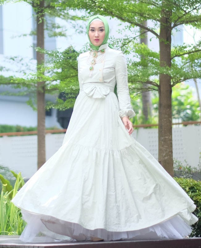 50 Inspirasi Gaya Hijab Selebgram
