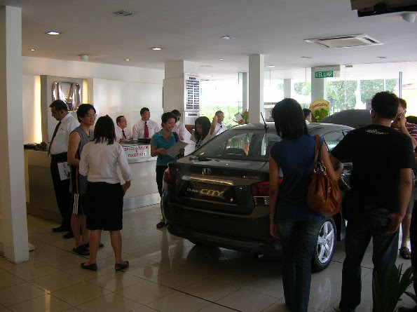 30pm. Had to wait for over an hour for my test drive.