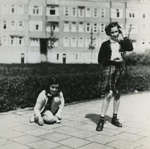Frank (L) (Photo: AP)