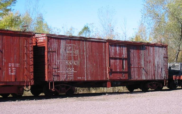 File:Box car DSSA 18052.jpg