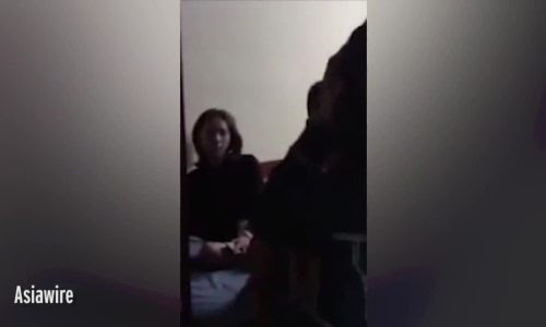 Vừa cầu hôn bạn gái 2 tiếng, chàng trai đã lên giường với cô khác