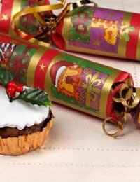 Make Your Own Christmas Crackers