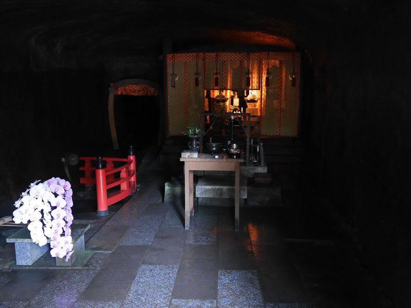 願いを叶える力がハンパないって 平塚の銭洗い辯天 妙圓寺 神奈川県 Lineトラベルjp 旅行ガイド
