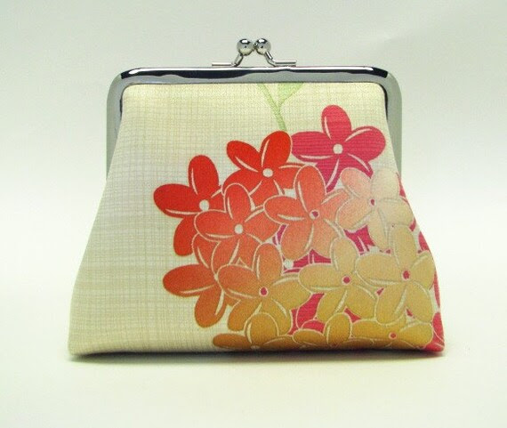 Bridesmaids gifts - Iphone Inn , 2 card pockets,  5 in - Fire flowers