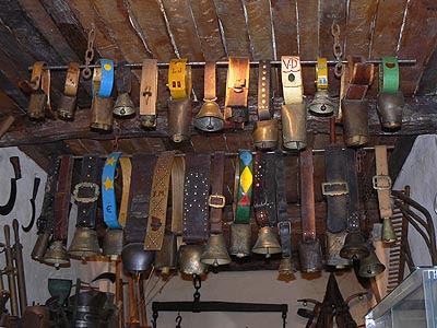 cloches.jpg