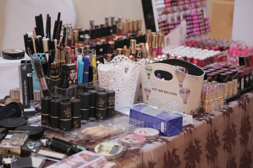 صـور بازار إبداع بفندق موفنبيك