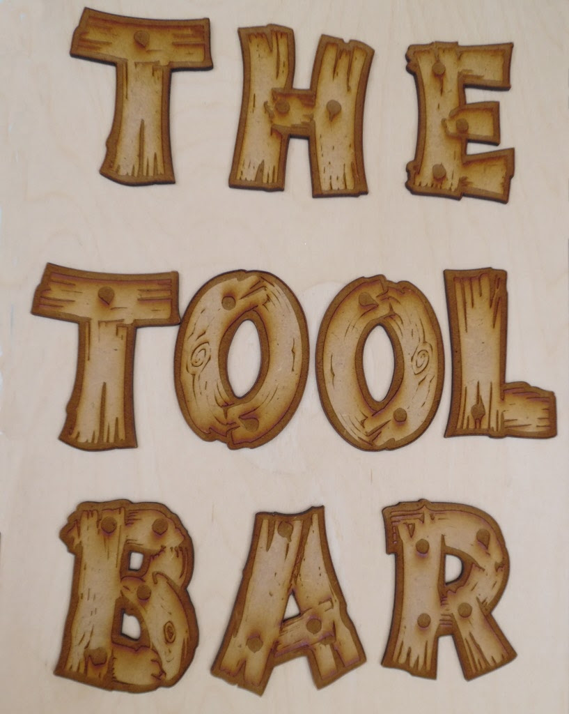 Letras talladas en madera