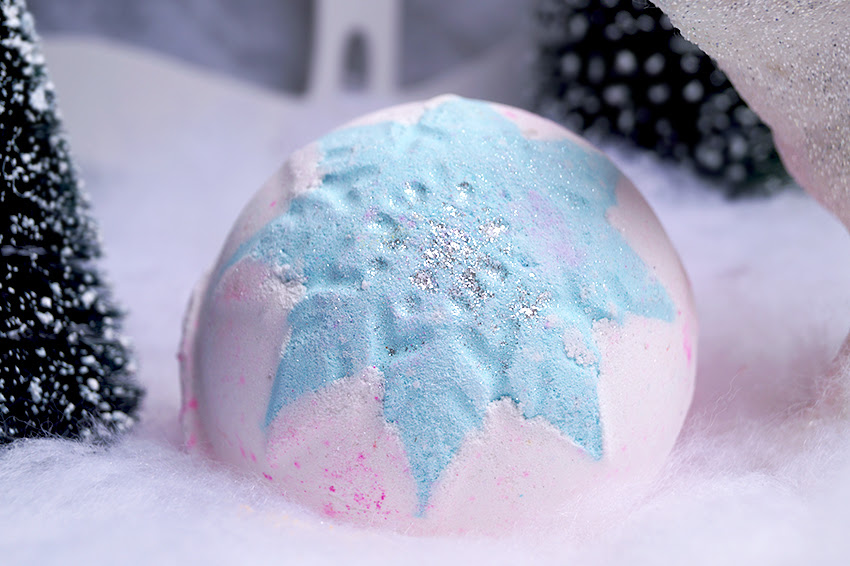 Review: Lush Snow Fairy Bath Bomb – Oh My Lush