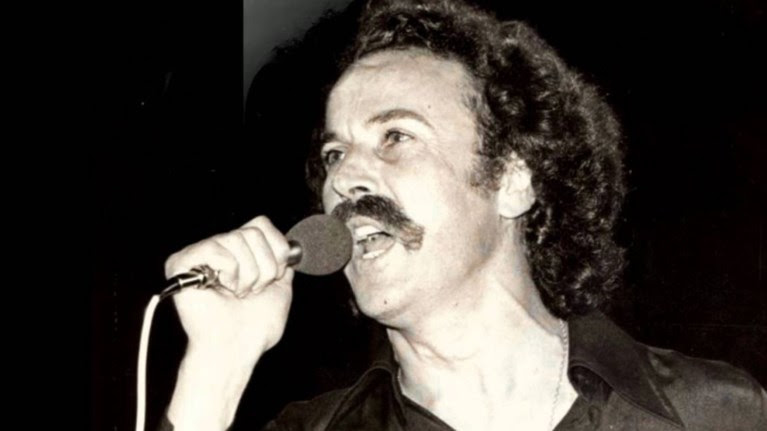 oi-monadikes-ermineies-tou-nikou-ksulouri