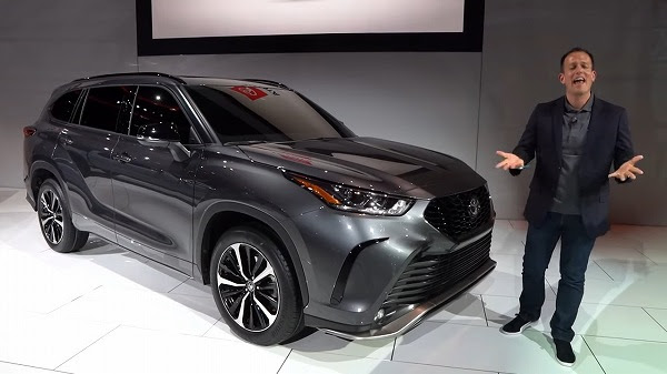 すんごいテカテカやん 新型 Rav4 の兄貴分となるフルモデルチェンジ版 トヨタ新型スポーツsuv ハイランダーxse を最速インプレッションしてみた 動画有 Creative Trend