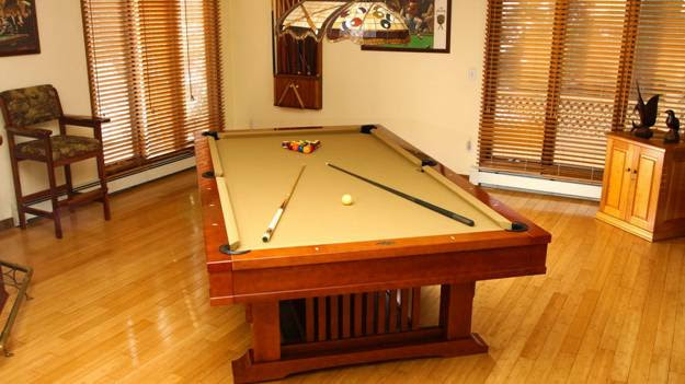 Whether your interior design style is modern, colonial, country or classic, handmade wooden beads and decorative beads can find their perfect places in room decor, mixing creative and modern ideas with traditional material to extend living spaces by simple and elegant handicraft and home accents, modern rooms decorated in any style. 