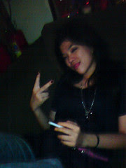 喝醉照樣能擺姿勢