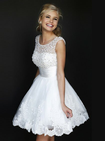 A-line Scoop Tulle Satin Short/Mini Beading Homecoming Dresses