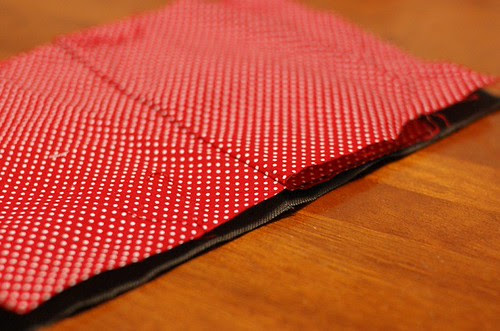 How to make a button pouch with two pockets 10