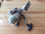 Máy câu cá bãi shimano AERNOS 2000
