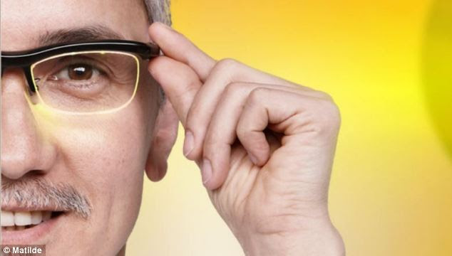 Dubbed the Fun¿iki glasses, this $150 (£90) device light up in different colours to send you alerts about new message, phone calls and app activity