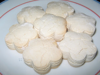 kuih bangkit