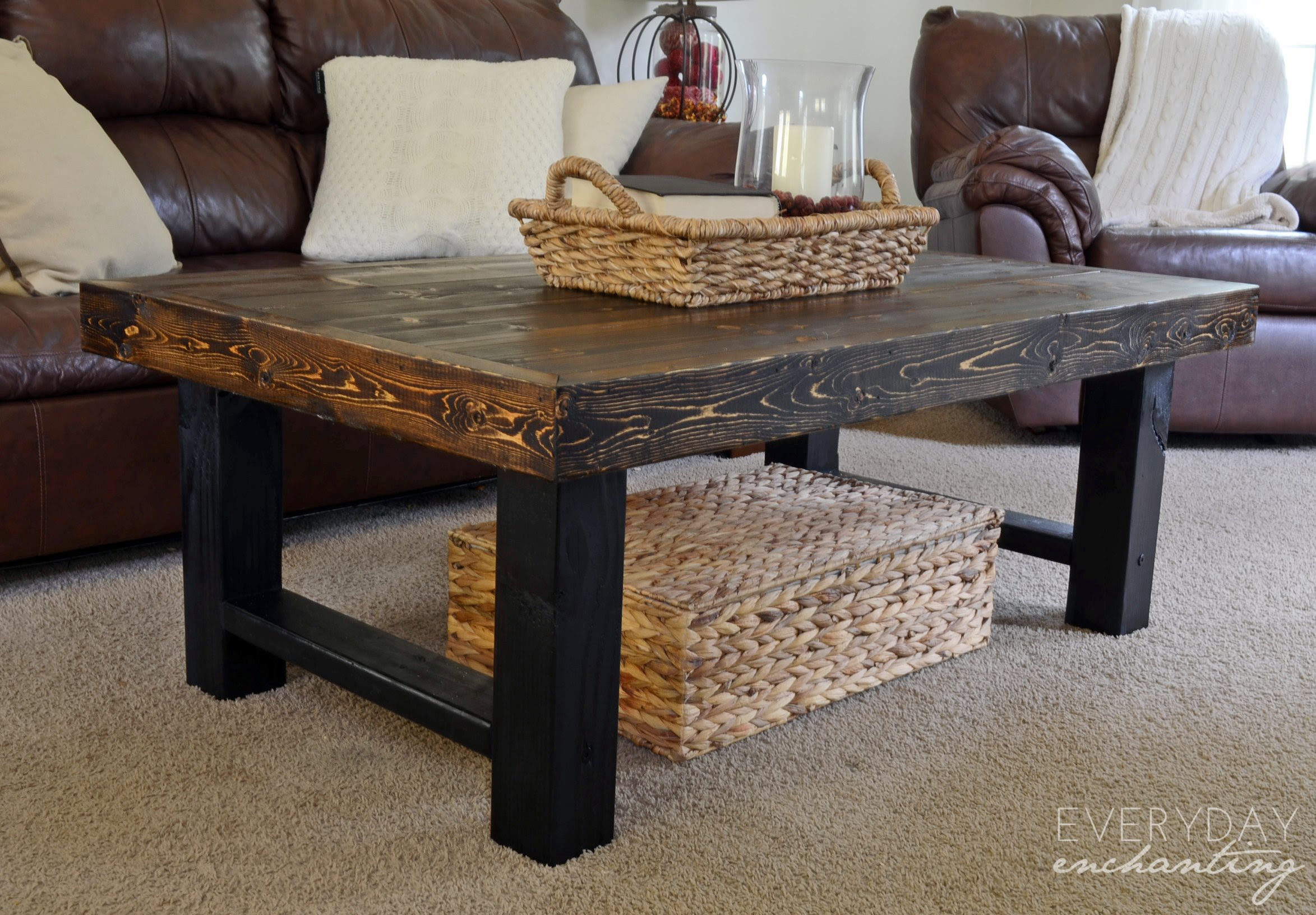 Remodelaholic DIY Simple Wood Slab Coffee Table
